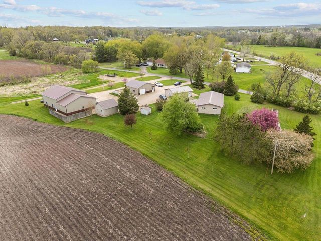 3290 QUARRY DRIVE, Omro, WI 54963