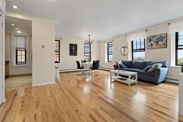310 Riverside Boulevard 5F, Long Beach, NY 11561