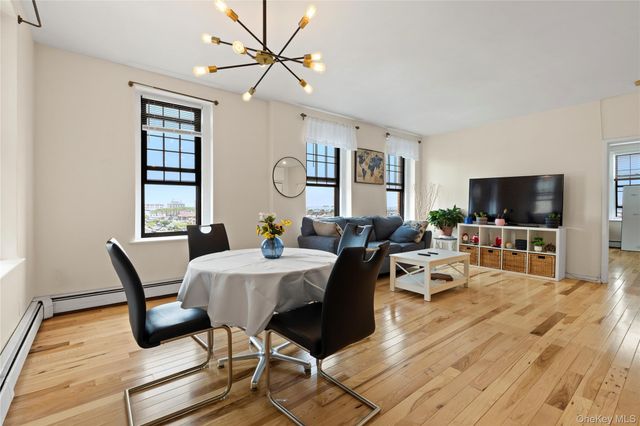 310 Riverside Boulevard 5F, Long Beach, NY 11561