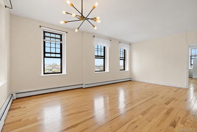 310 Riverside Boulevard 5F, Long Beach, NY 11561