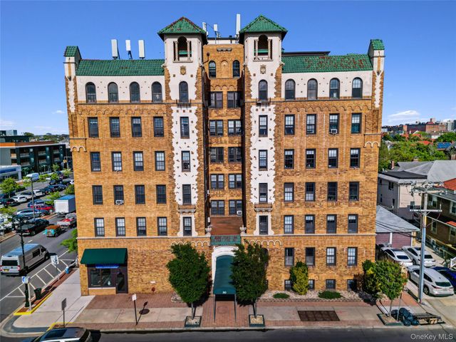 310 Riverside Boulevard 5F, Long Beach, NY 11561