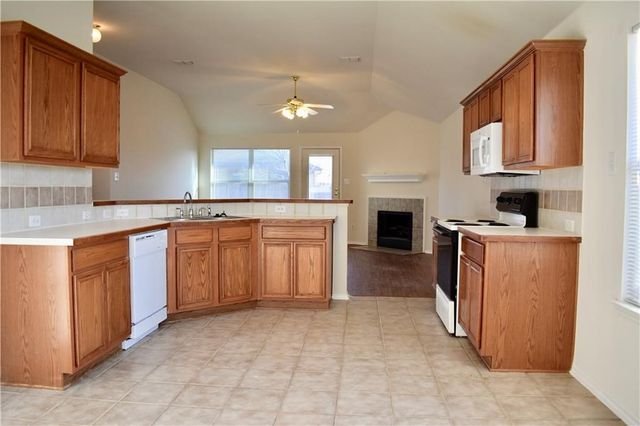 1000 Salt Creek Trail, Fort Worth, TX 76131