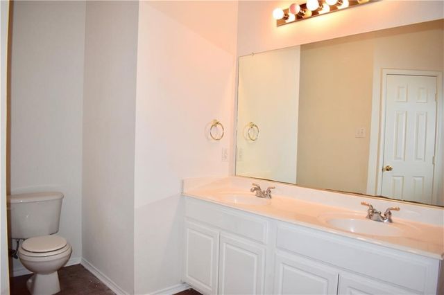 1000 Salt Creek Trail, Fort Worth, TX 76131