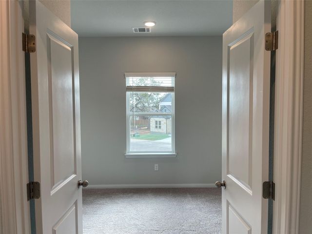 122 Revere DR, Kyle, TX 78640