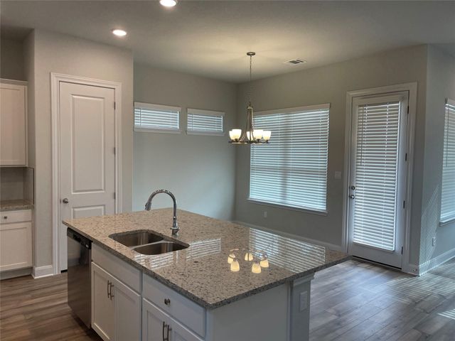 122 Revere DR, Kyle, TX 78640