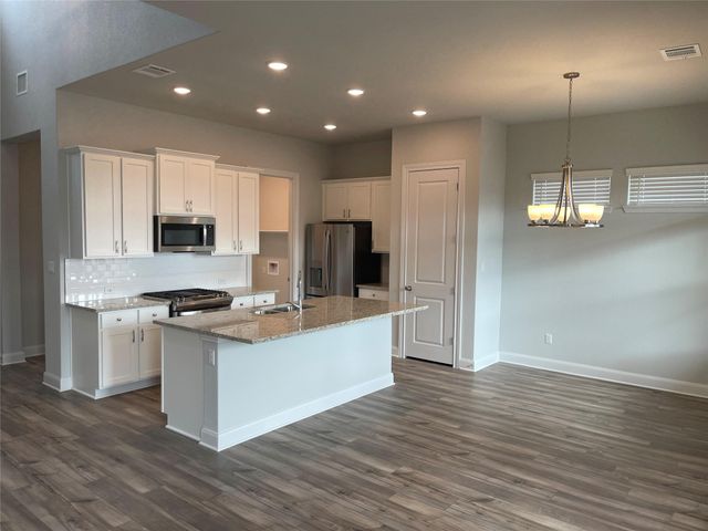 122 Revere DR, Kyle, TX 78640