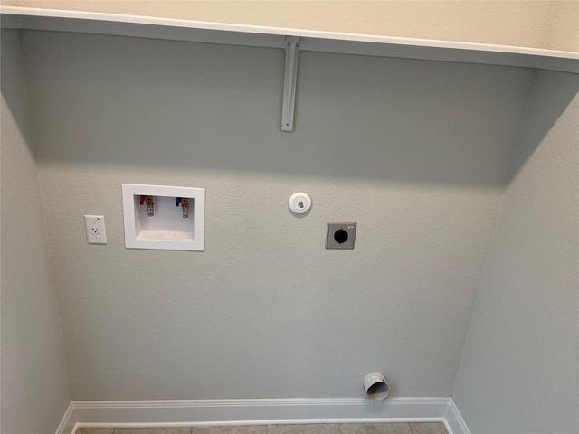 122 Revere DR, Kyle, TX 78640