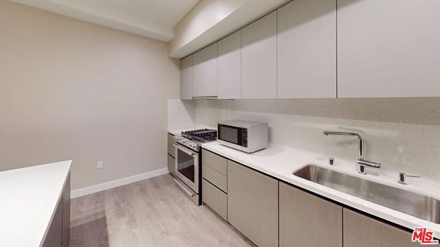 520 N Central Avenue 0-508, Glendale, CA 91203