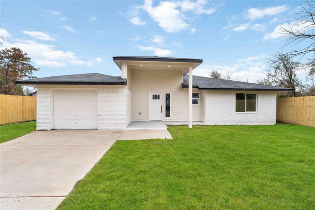 9226 Grady Street, Houston, TX 77016