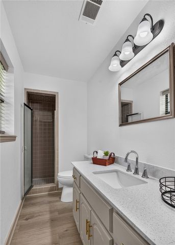 1304 Kingswood Street, Alma, AR 72921