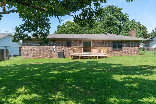 1304 Kingswood Street, Alma, AR 72921