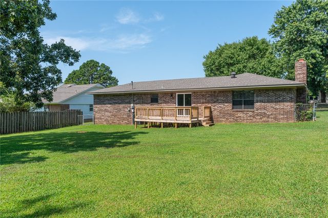 1304 Kingswood Street, Alma, AR 72921