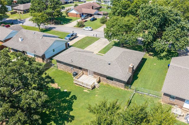 1304 Kingswood Street, Alma, AR 72921