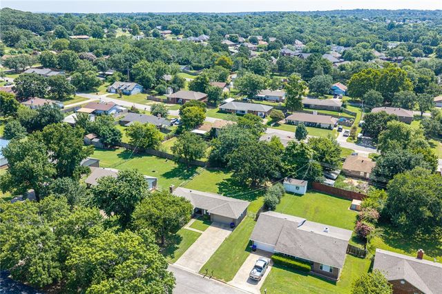1304 Kingswood Street, Alma, AR 72921