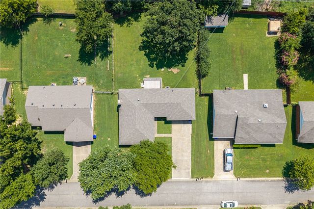 1304 Kingswood Street, Alma, AR 72921