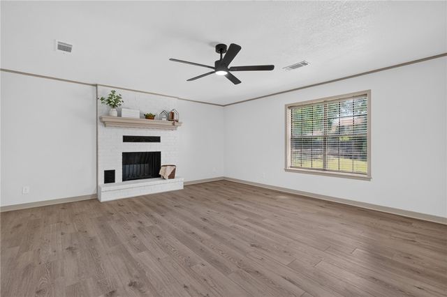1304 Kingswood Street, Alma, AR 72921