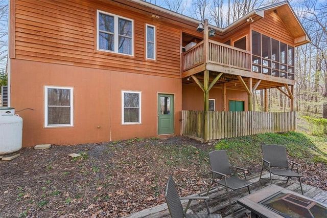 1851 Flat Rock Road, Reidsville, NC 27320