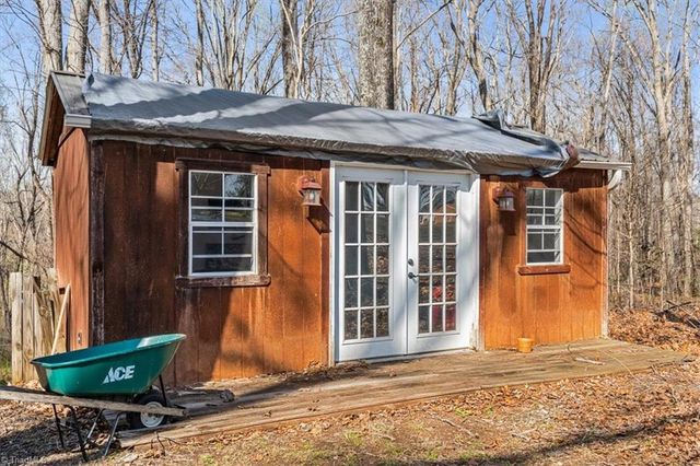 1851 Flat Rock Road, Reidsville, NC 27320