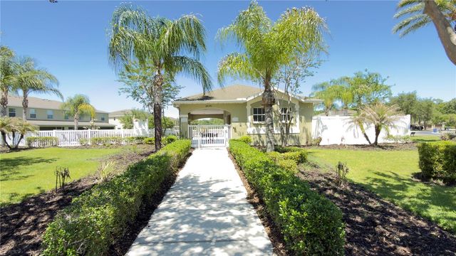 8519 TRAIL WIND DRIVE, Tampa, FL 33647