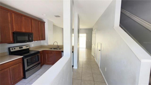 8519 TRAIL WIND DRIVE, Tampa, FL 33647