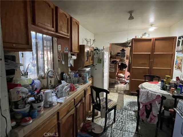 7500 Crockett, Los Angeles, CA 90001