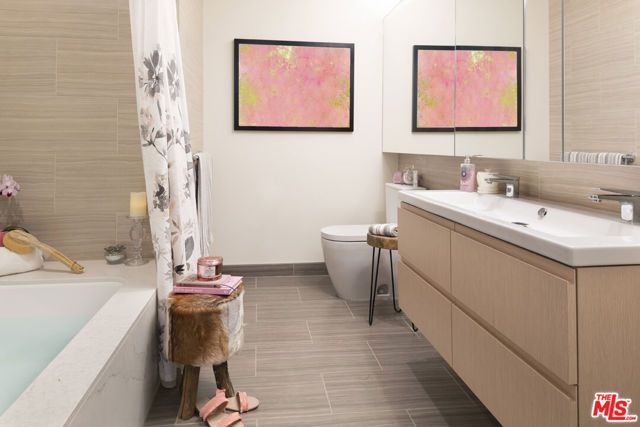 877 Francisco Street 2211, Los Angeles, CA 90017