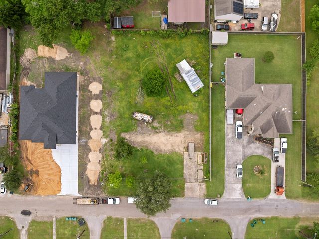 410 Spring Drive, Pasadena, TX 77504