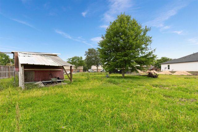 410 Spring Drive, Pasadena, TX 77504