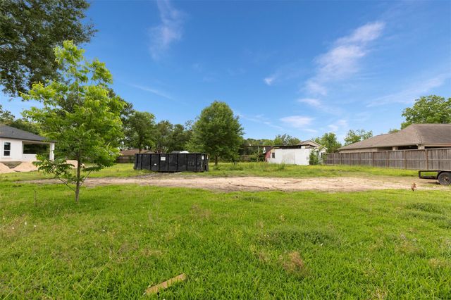 410 Spring Drive, Pasadena, TX 77504
