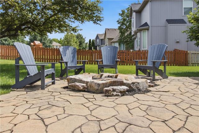 5537 Aminda Street, Shawnee, KS 66226