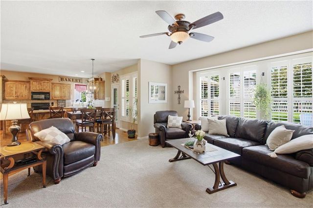 5537 Aminda Street, Shawnee, KS 66226