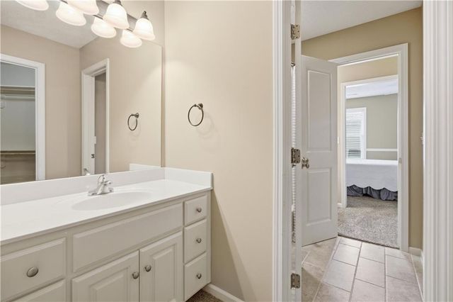 5537 Aminda Street, Shawnee, KS 66226