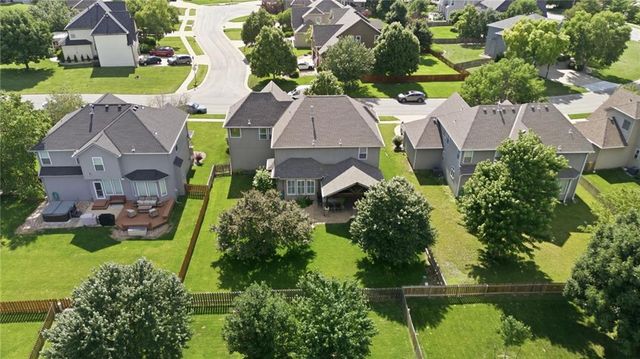 5537 Aminda Street, Shawnee, KS 66226