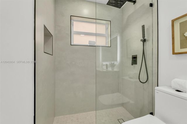 8970 SW 53rd St, Cooper City, FL 33328