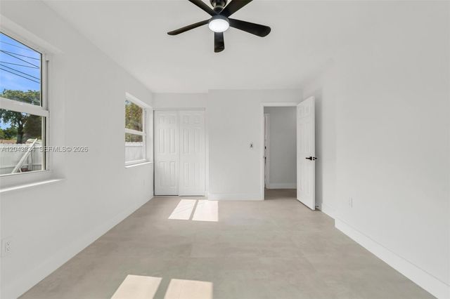 8970 SW 53rd St, Cooper City, FL 33328