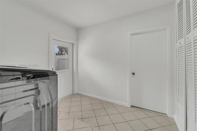 8970 SW 53rd St, Cooper City, FL 33328