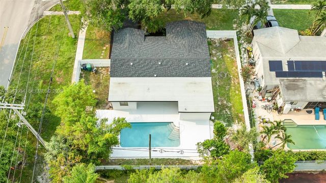 8970 SW 53rd St, Cooper City, FL 33328