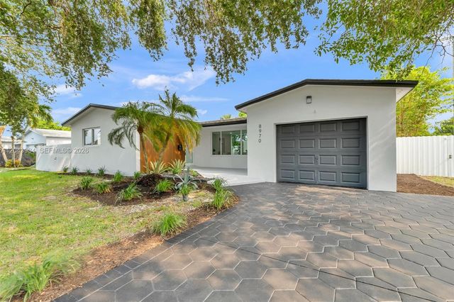 8970 SW 53rd St, Cooper City, FL 33328