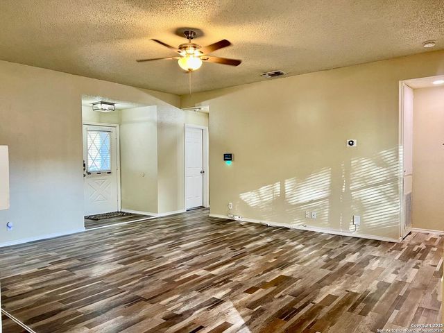 207 Canoga Park, San Antonio, TX 78245