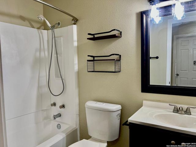 207 Canoga Park, San Antonio, TX 78245