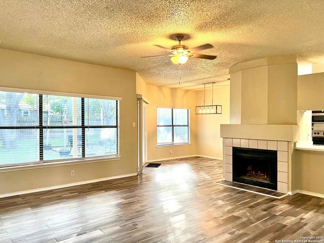 207 Canoga Park, San Antonio, TX 78245