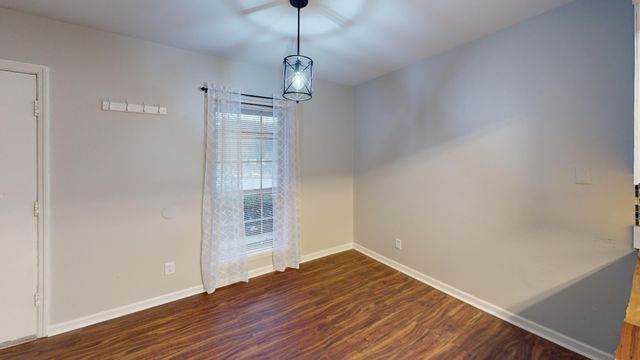 900 Mountain Creek Rd Apt G87, Chattanooga, TN 37405