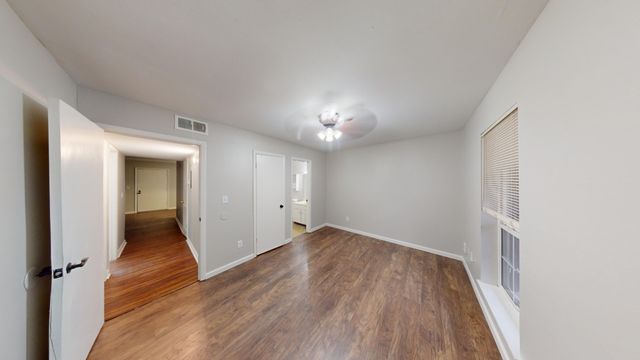 900 Mountain Creek Rd Apt G87, Chattanooga, TN 37405
