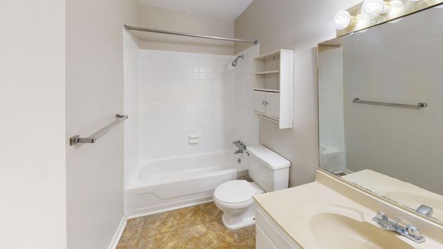 900 Mountain Creek Rd Apt G87, Chattanooga, TN 37405