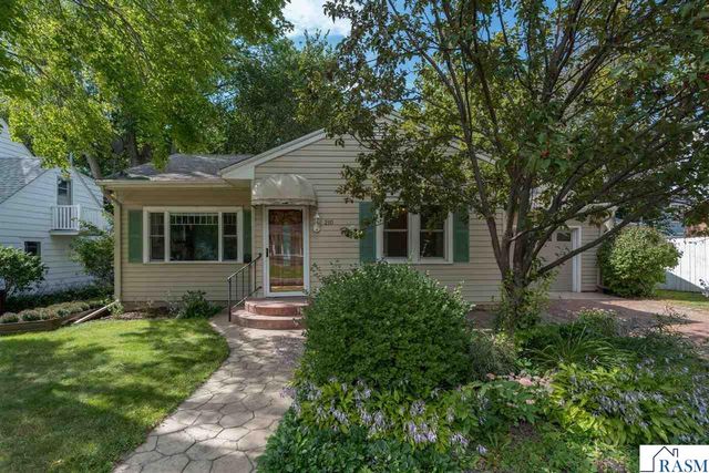 210 Viola Street, Mankato, MN 56001