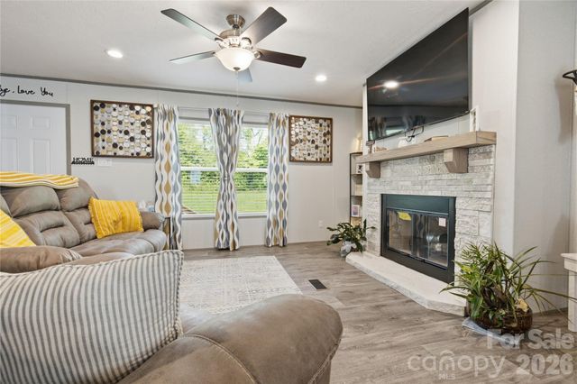 3906 Hollis Road, Ellenboro, NC 28040