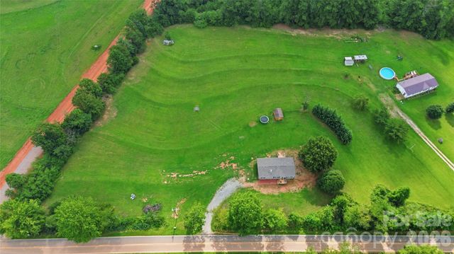 3906 Hollis Road, Ellenboro, NC 28040