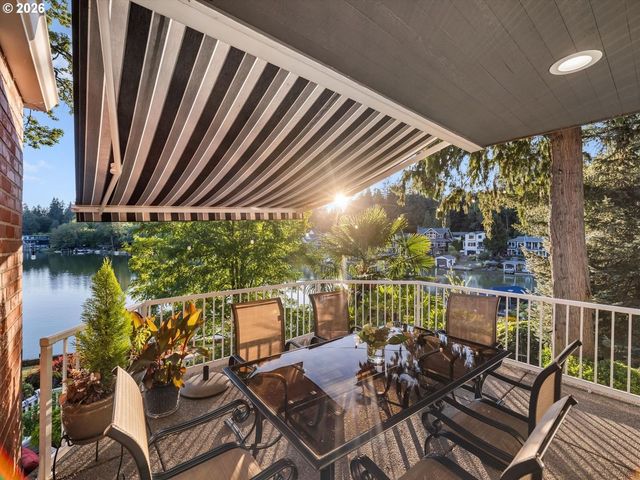 16755 GRAEF Cir, Lake Oswego, OR 97035
