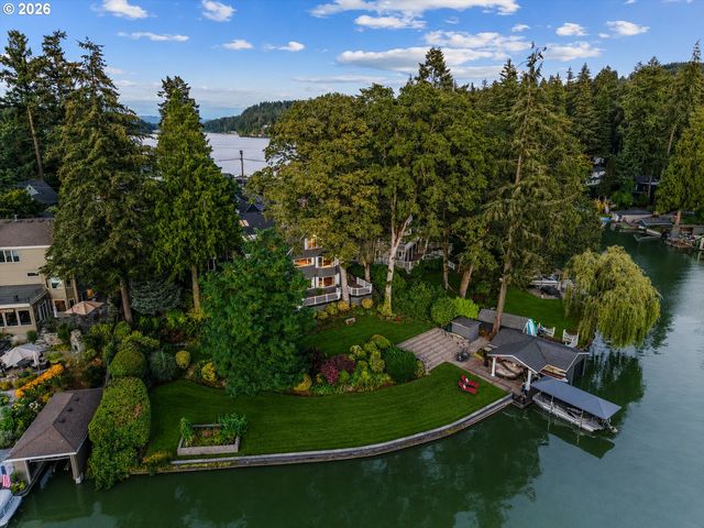 16755 GRAEF Cir, Lake Oswego, OR 97035