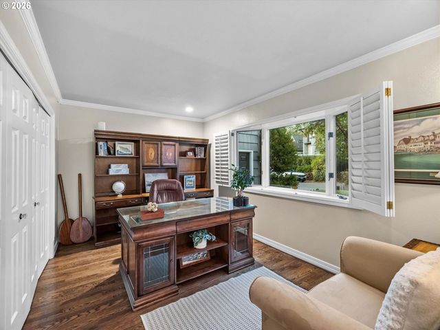 16755 GRAEF Cir, Lake Oswego, OR 97035